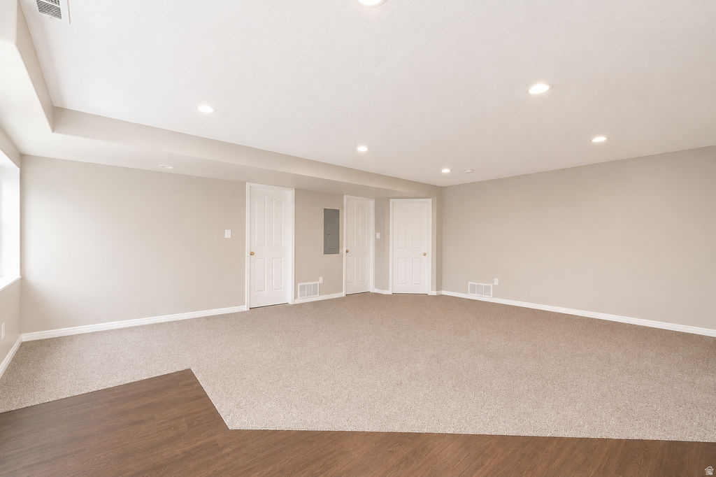 CAMBRIDGE FARMS - Residential