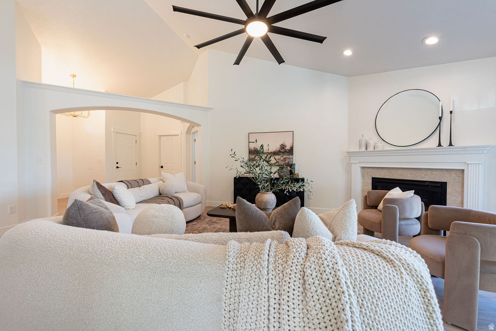 CAMBRIDGE FARMS - Residential