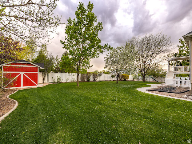 CAMBRIDGE FARMS - Residential
