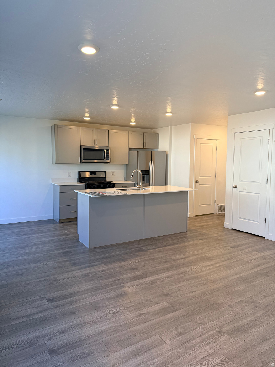 RIDGE - Residential