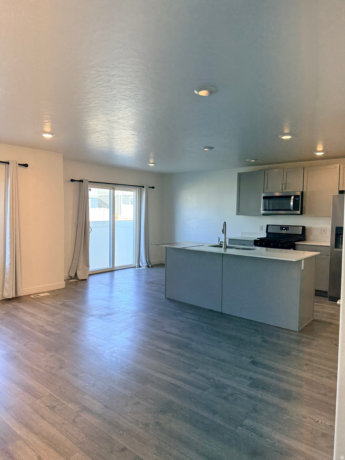 RIDGE - Residential