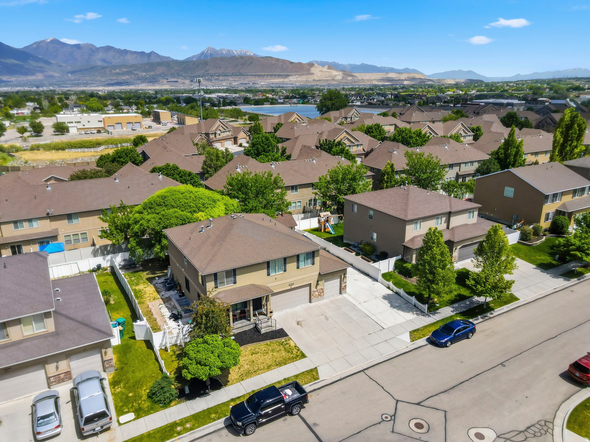 ROSE CREEK CROSSING - Residential