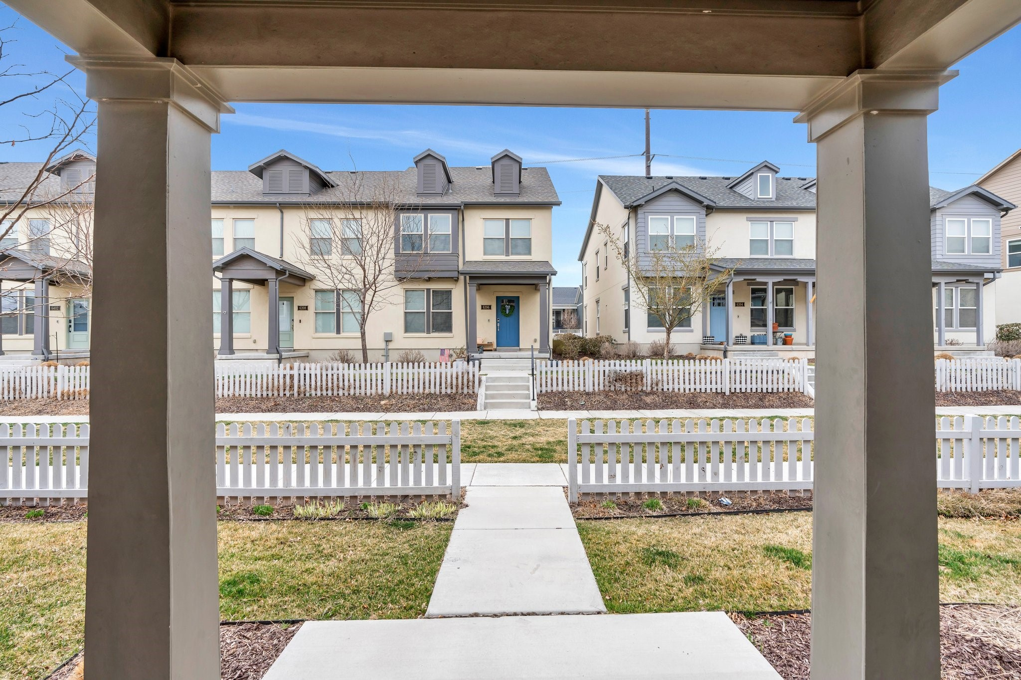 DAYBREAK - Residential