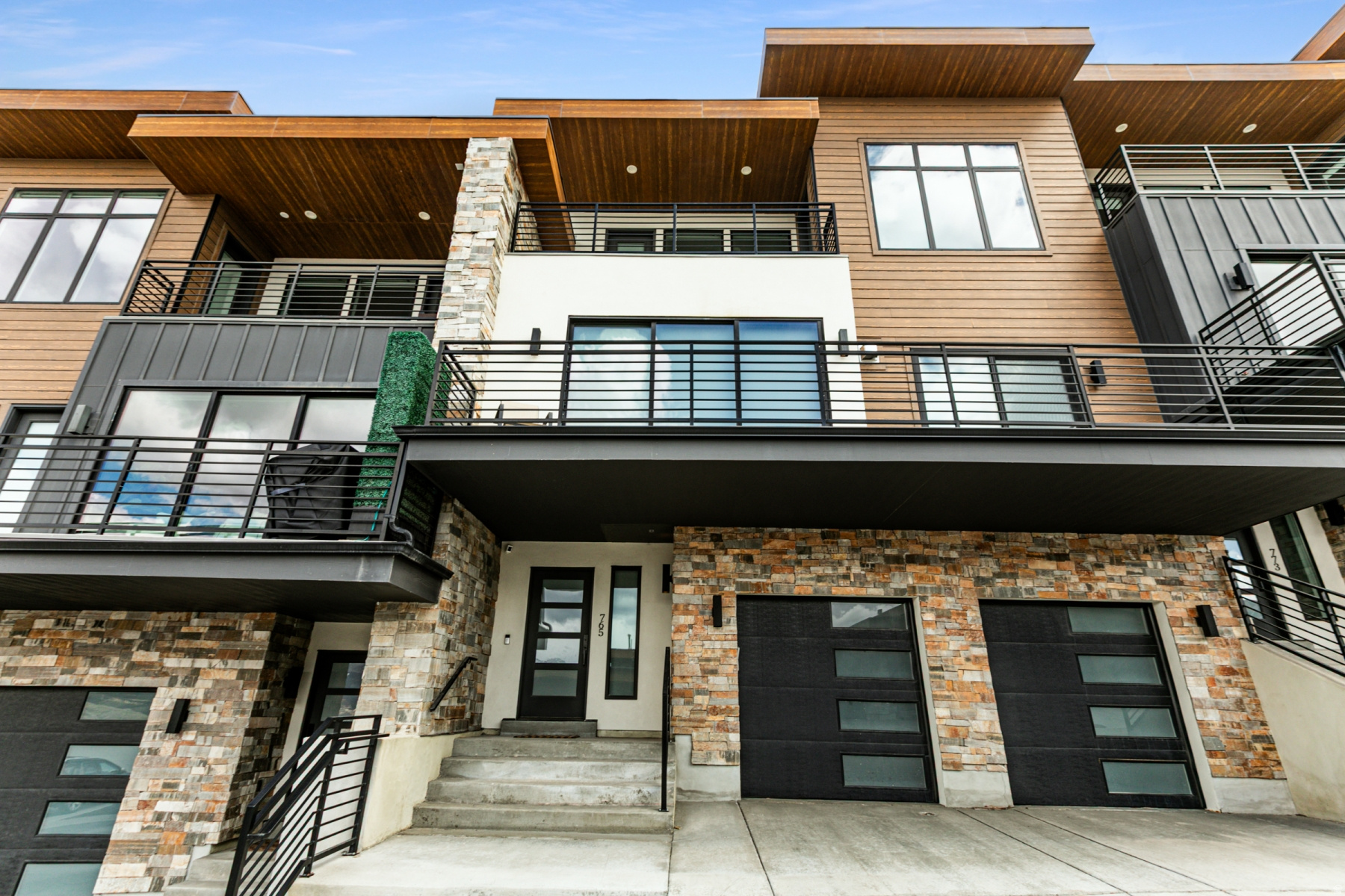 KLAIM - Residential Lease