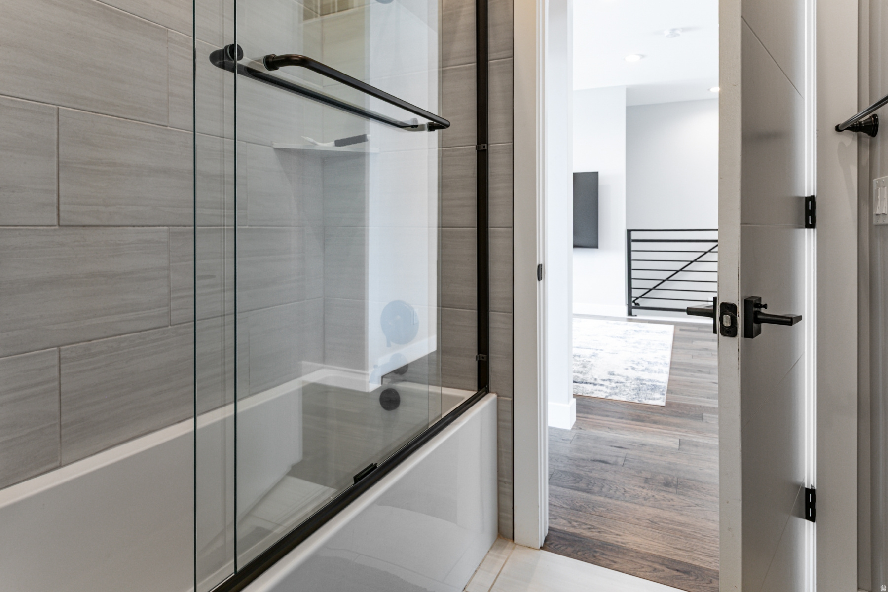 KLAIM - Residential Lease