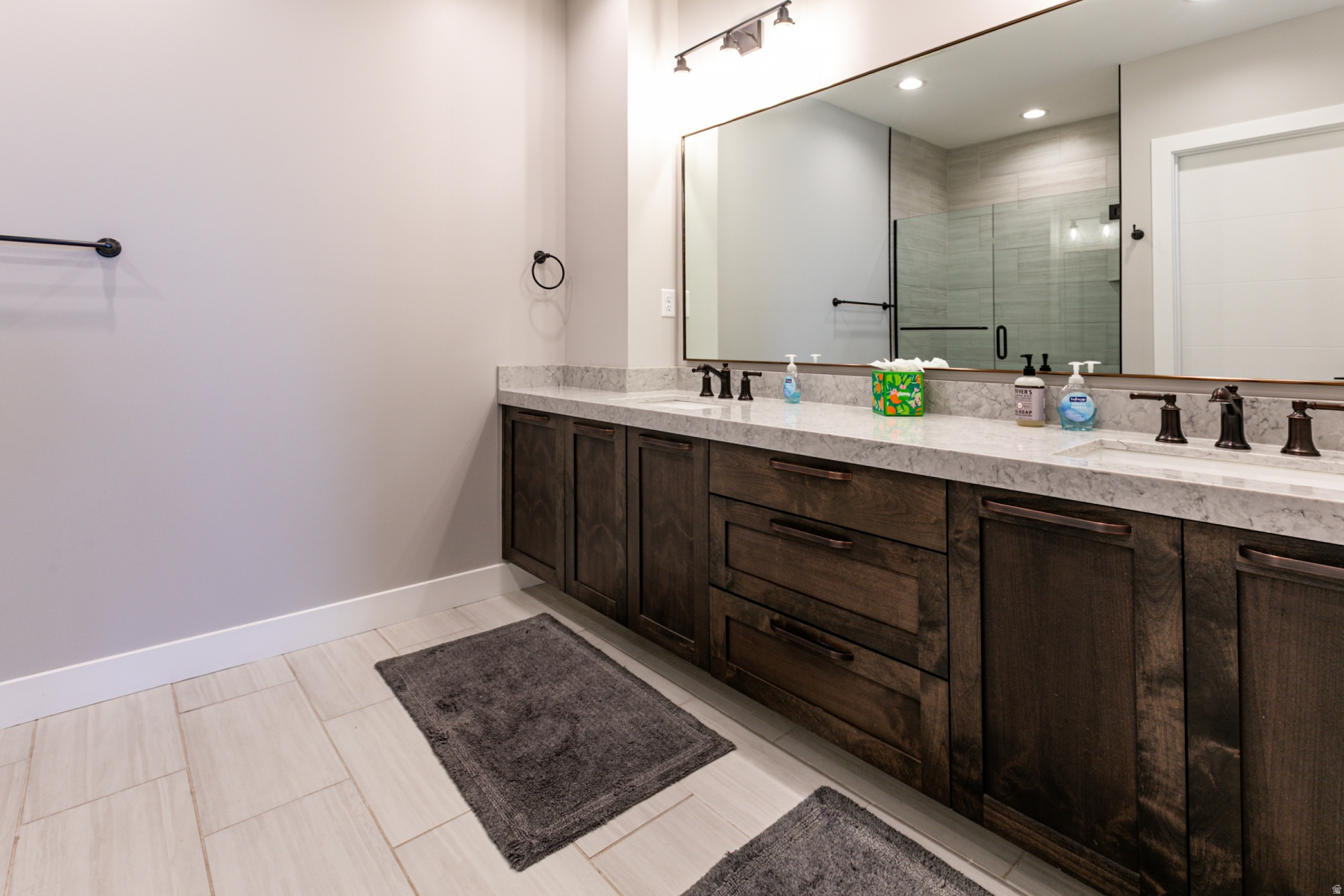KLAIM - Residential Lease