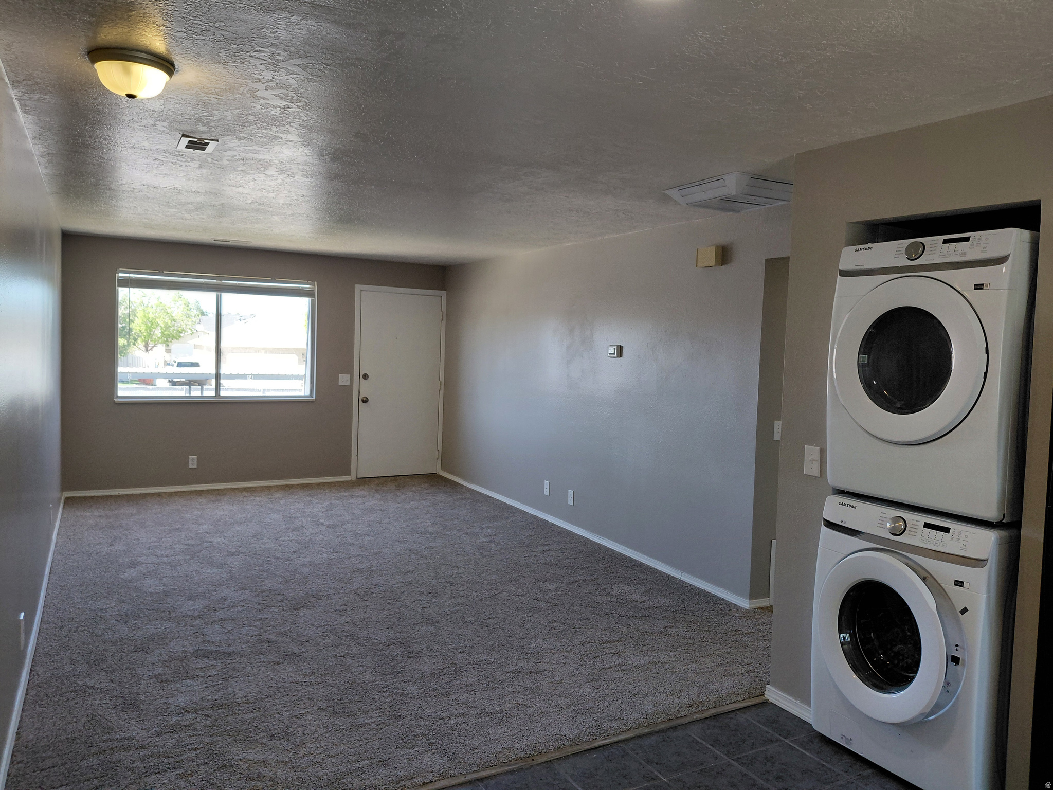 LINDENBROOK - Residential