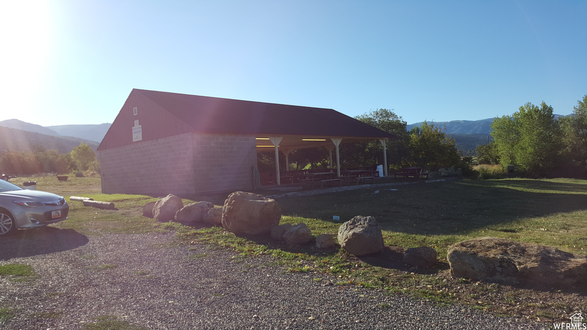 SKYLINE MTN - Land