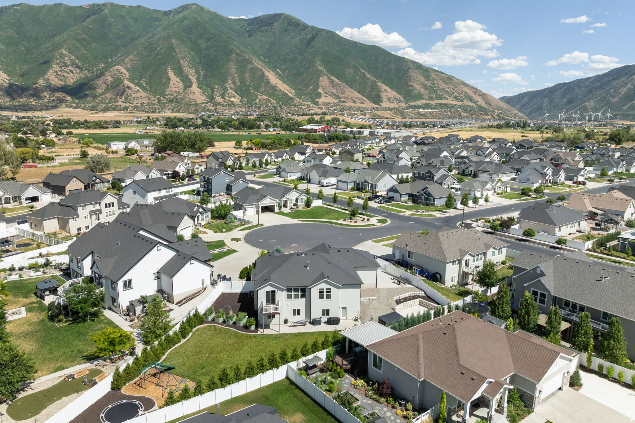 MAPLE MOUNTAIN - Residential