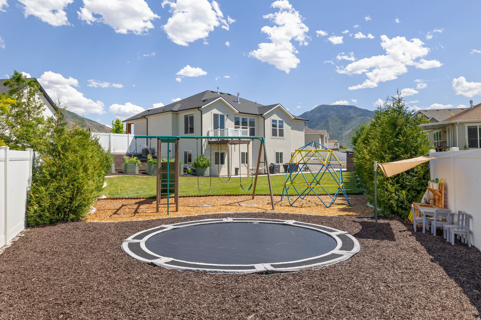 MAPLE MOUNTAIN - Residential