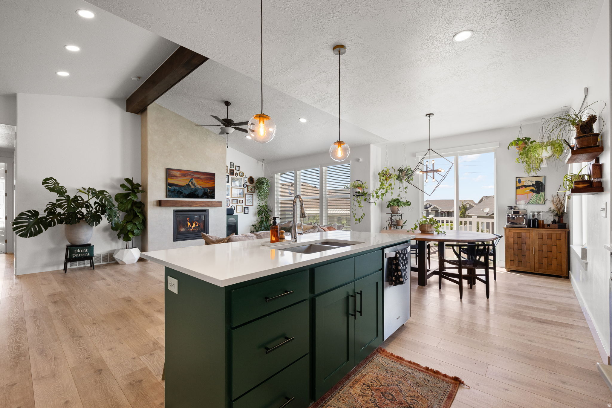 MAPLE MOUNTAIN - Residential