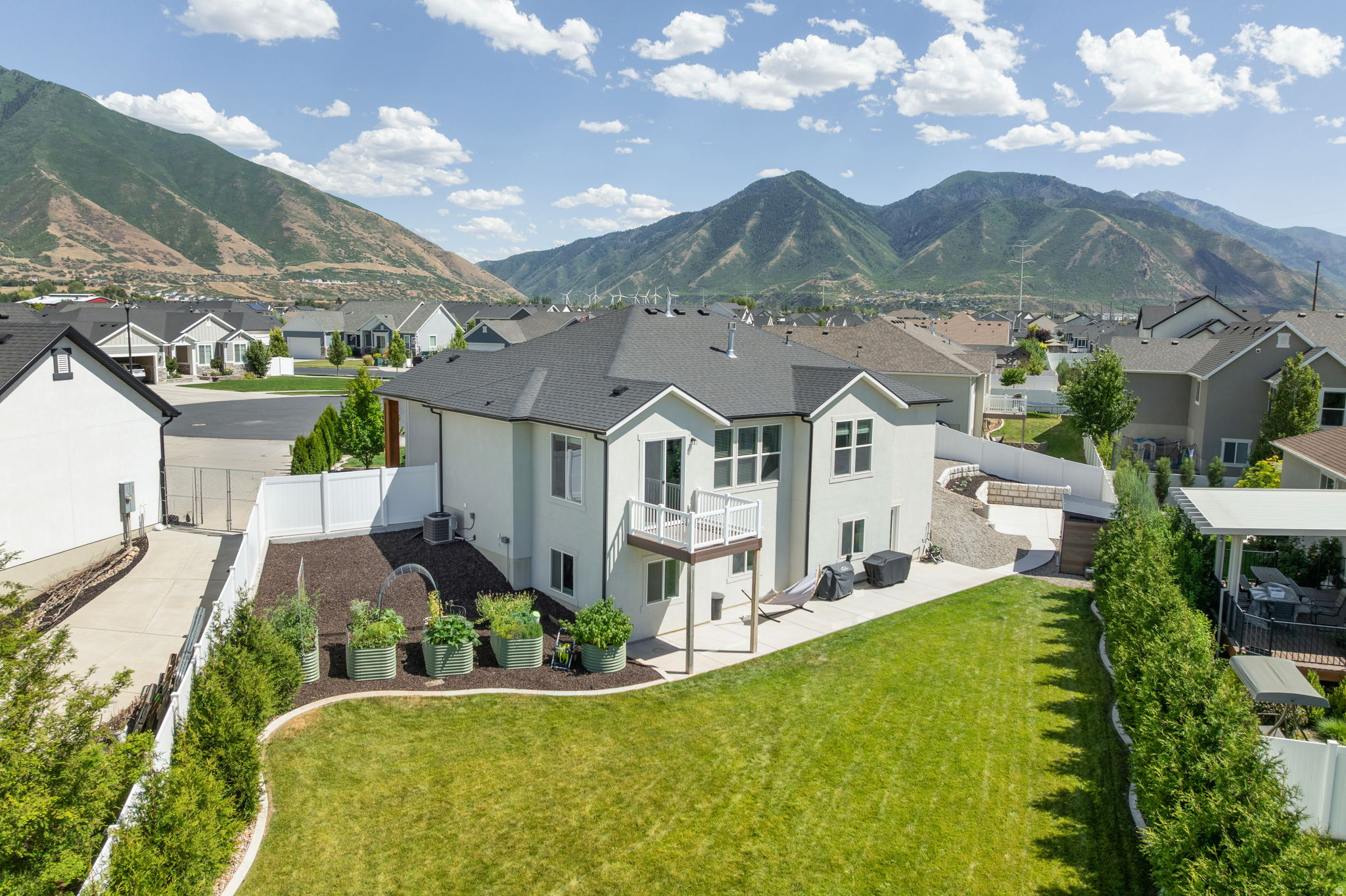 MAPLE MOUNTAIN - Residential