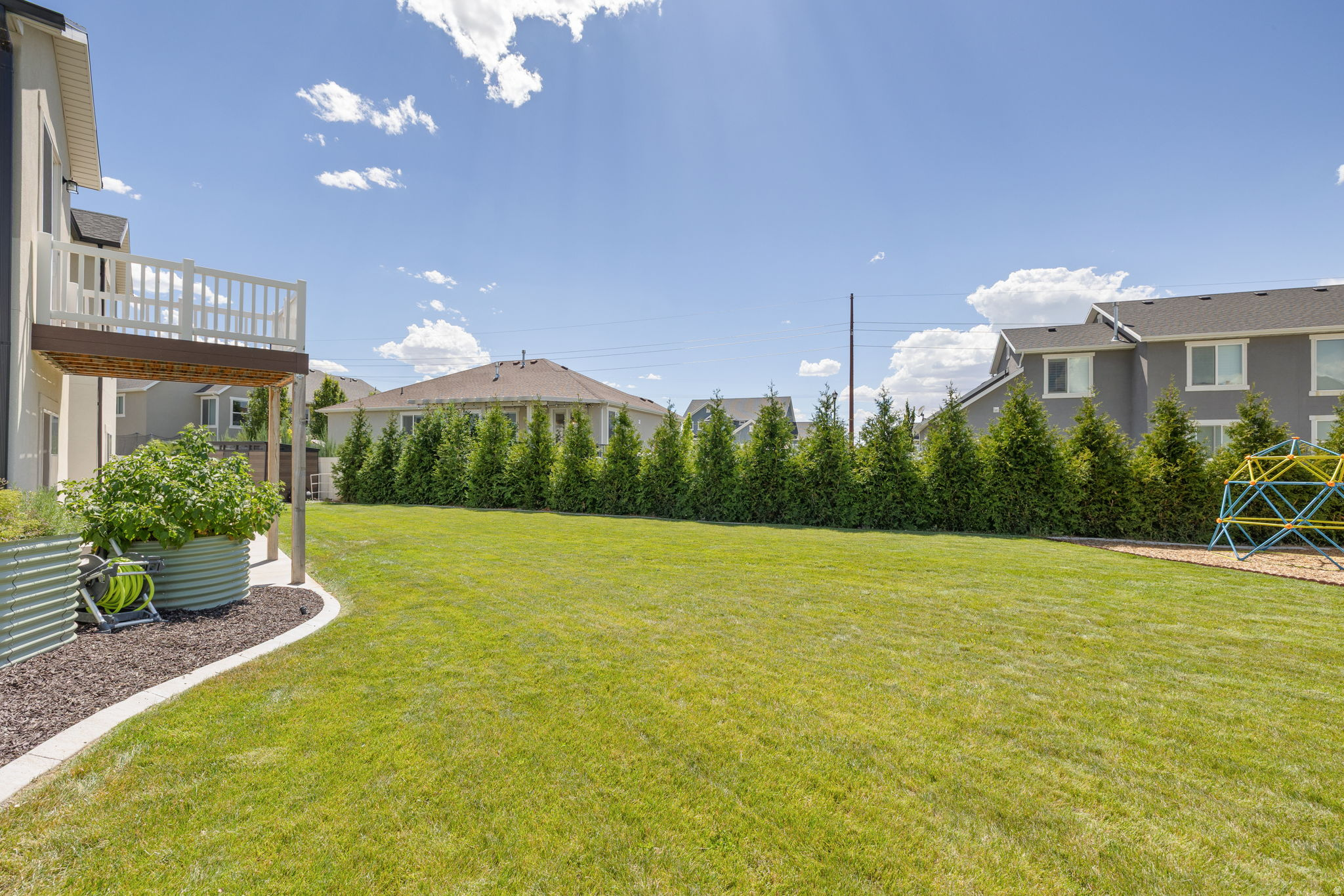 MAPLE MOUNTAIN - Residential