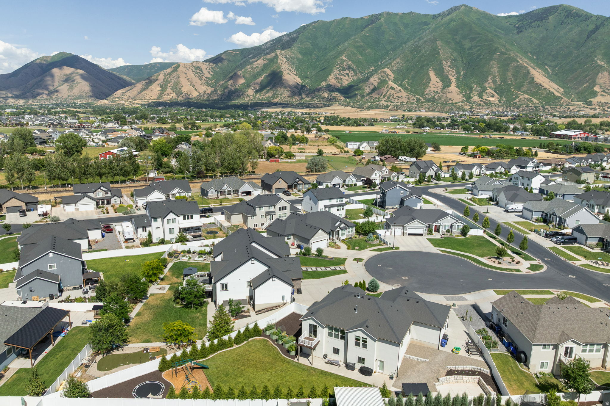 MAPLE MOUNTAIN - Residential