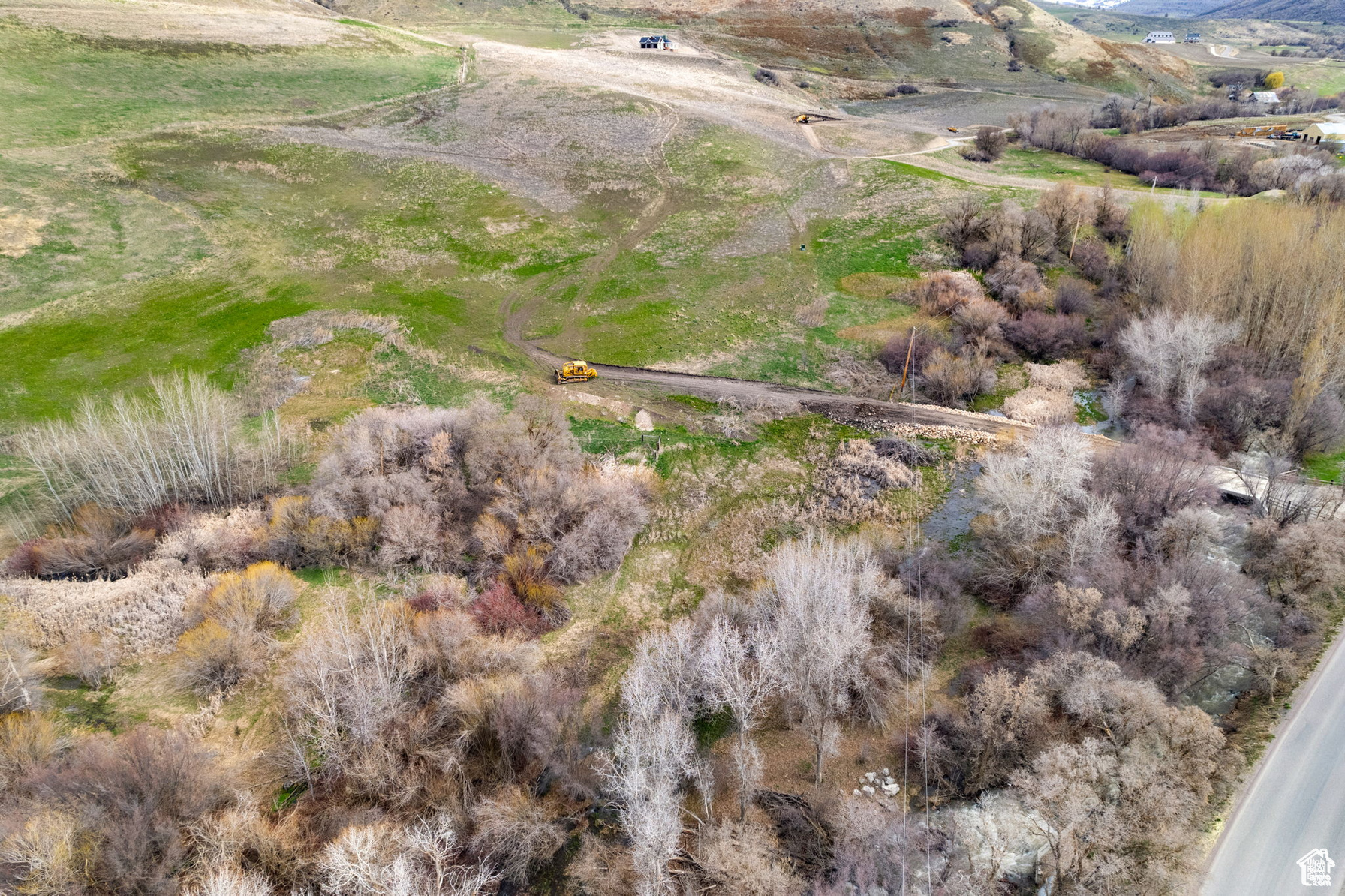 EAGLE ROCK - Land
