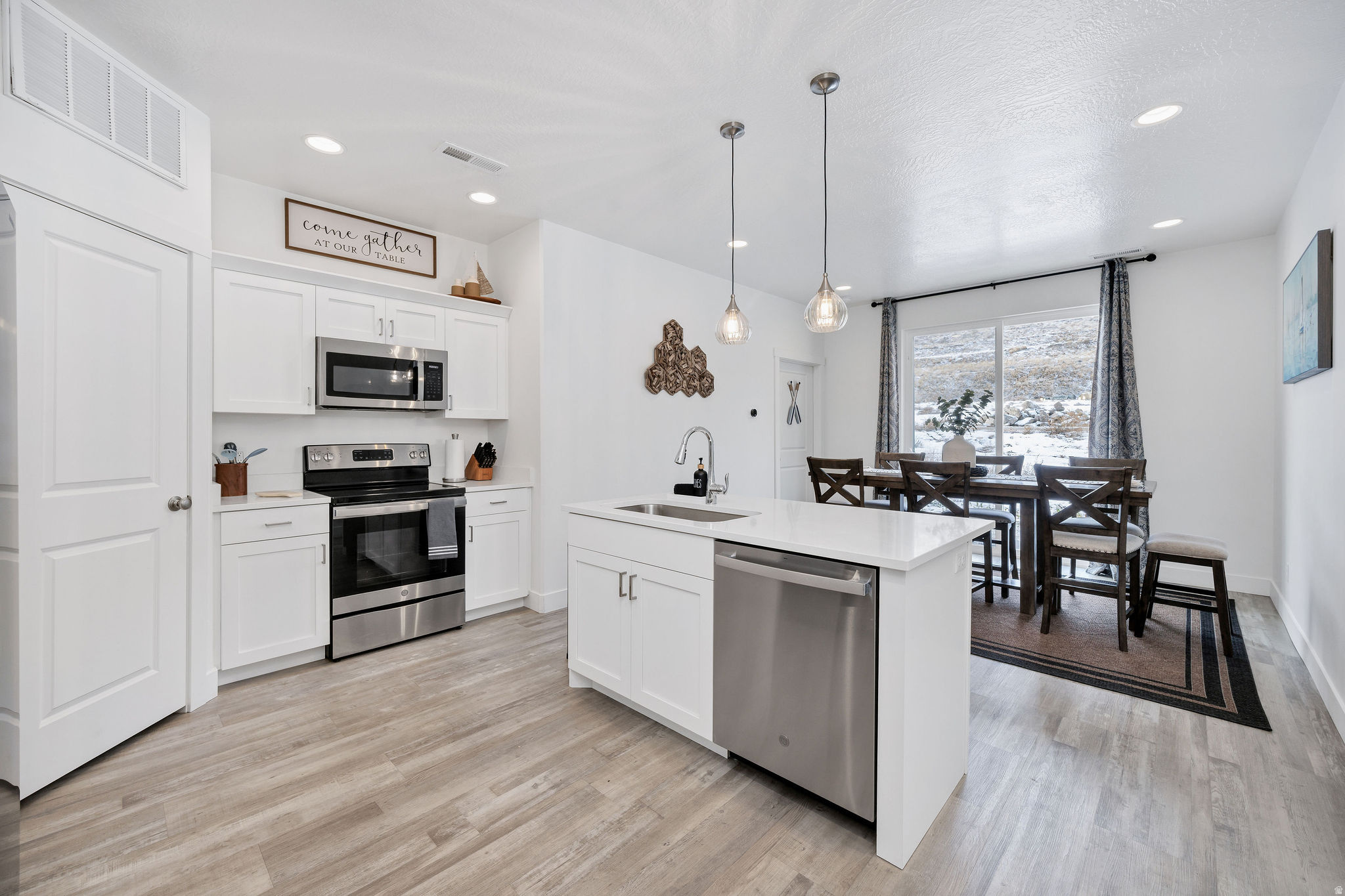 PARADISE PARKWAY - Residential