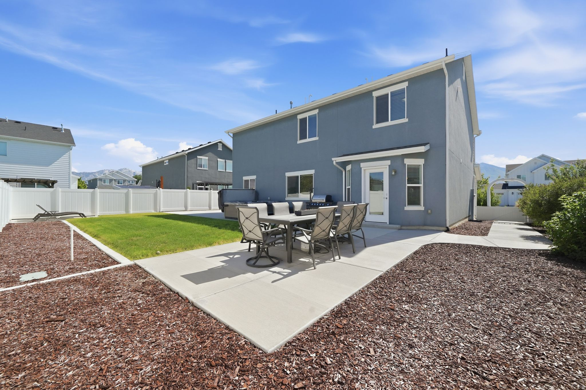 STONECREEK - Residential