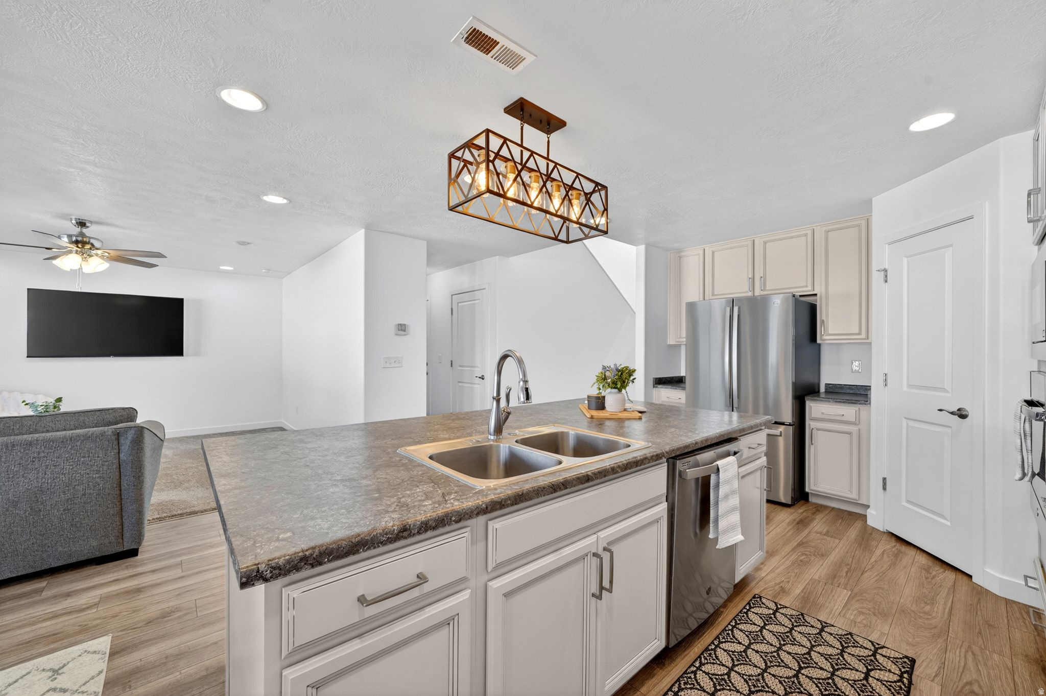 STONECREEK - Residential