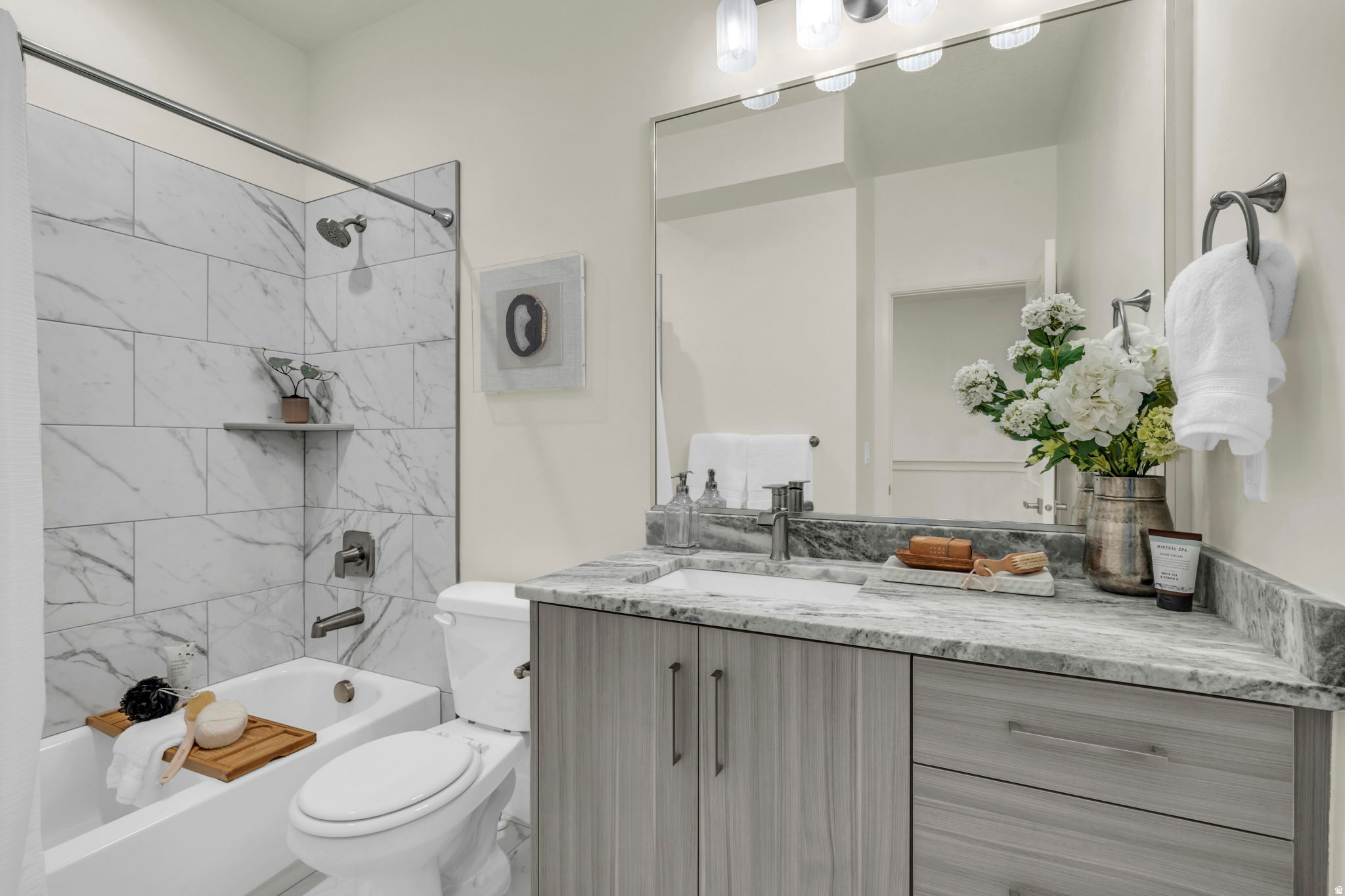 BURCH CREEK - Residential