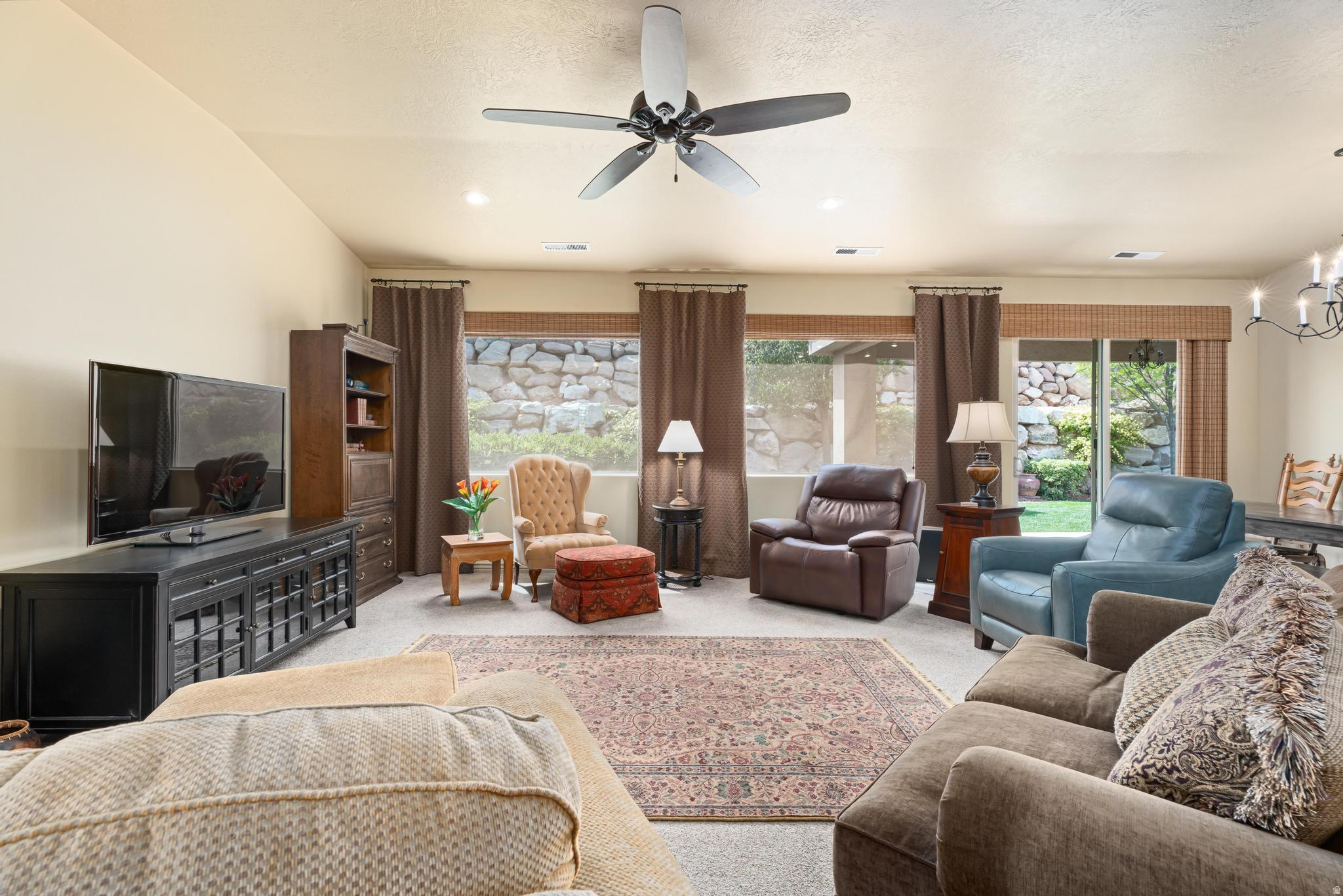 PRIMROSE POINTE 1 - Residential