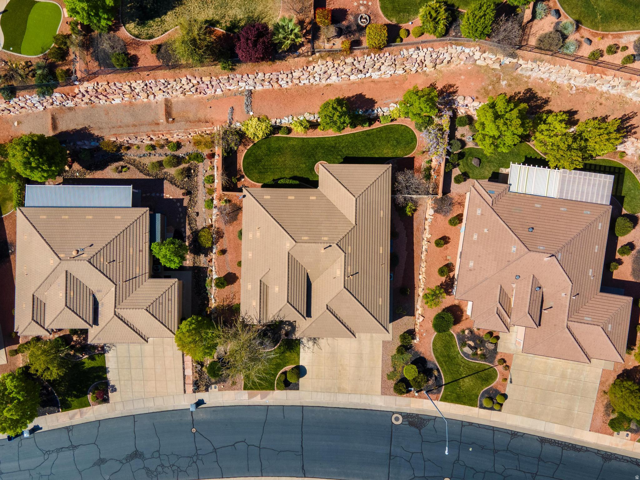 PRIMROSE POINTE 1 - Residential