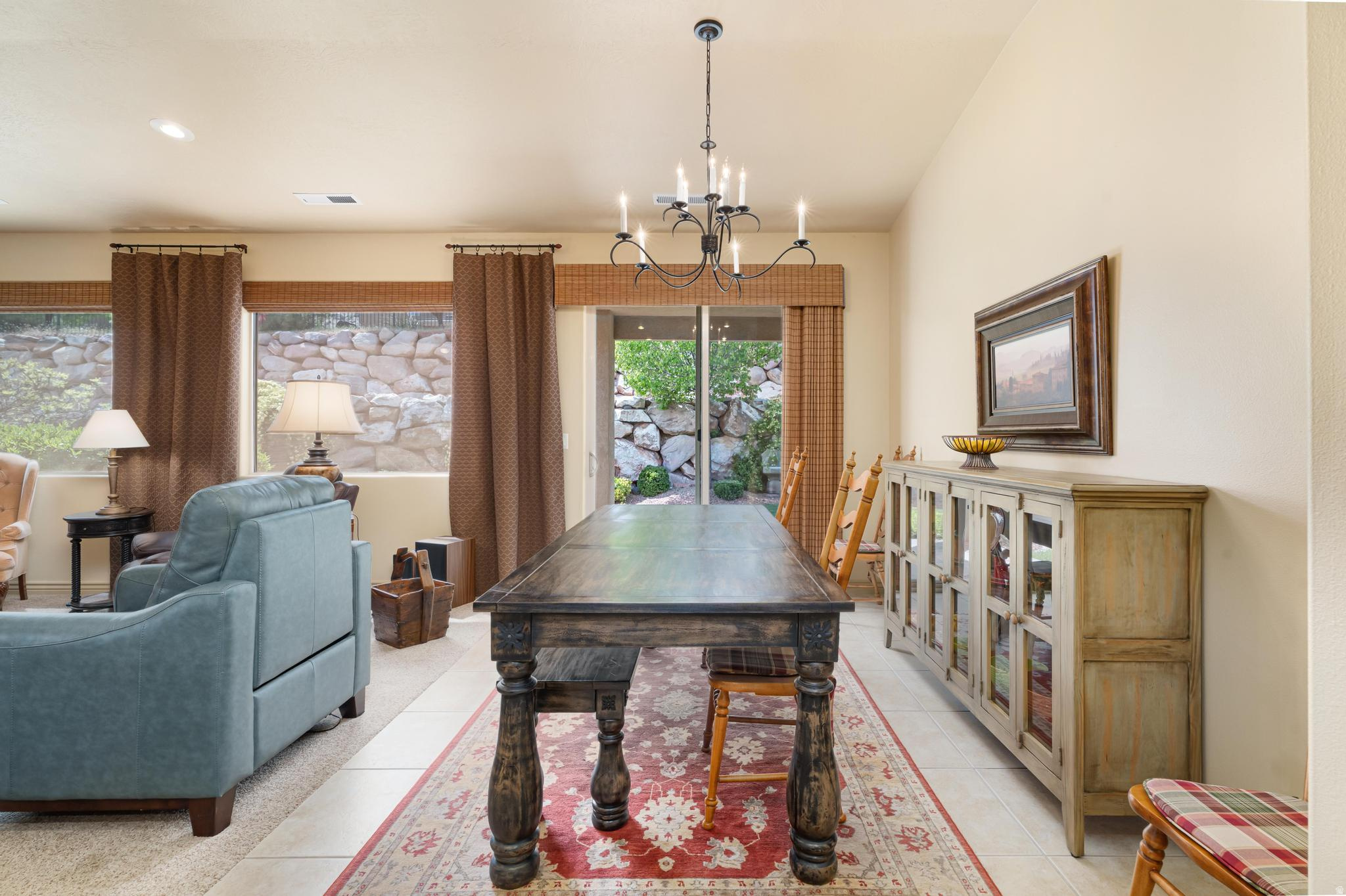 PRIMROSE POINTE 1 - Residential