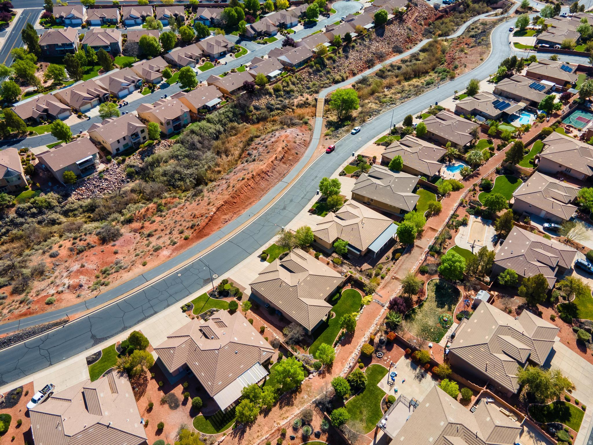 PRIMROSE POINTE 1 - Residential