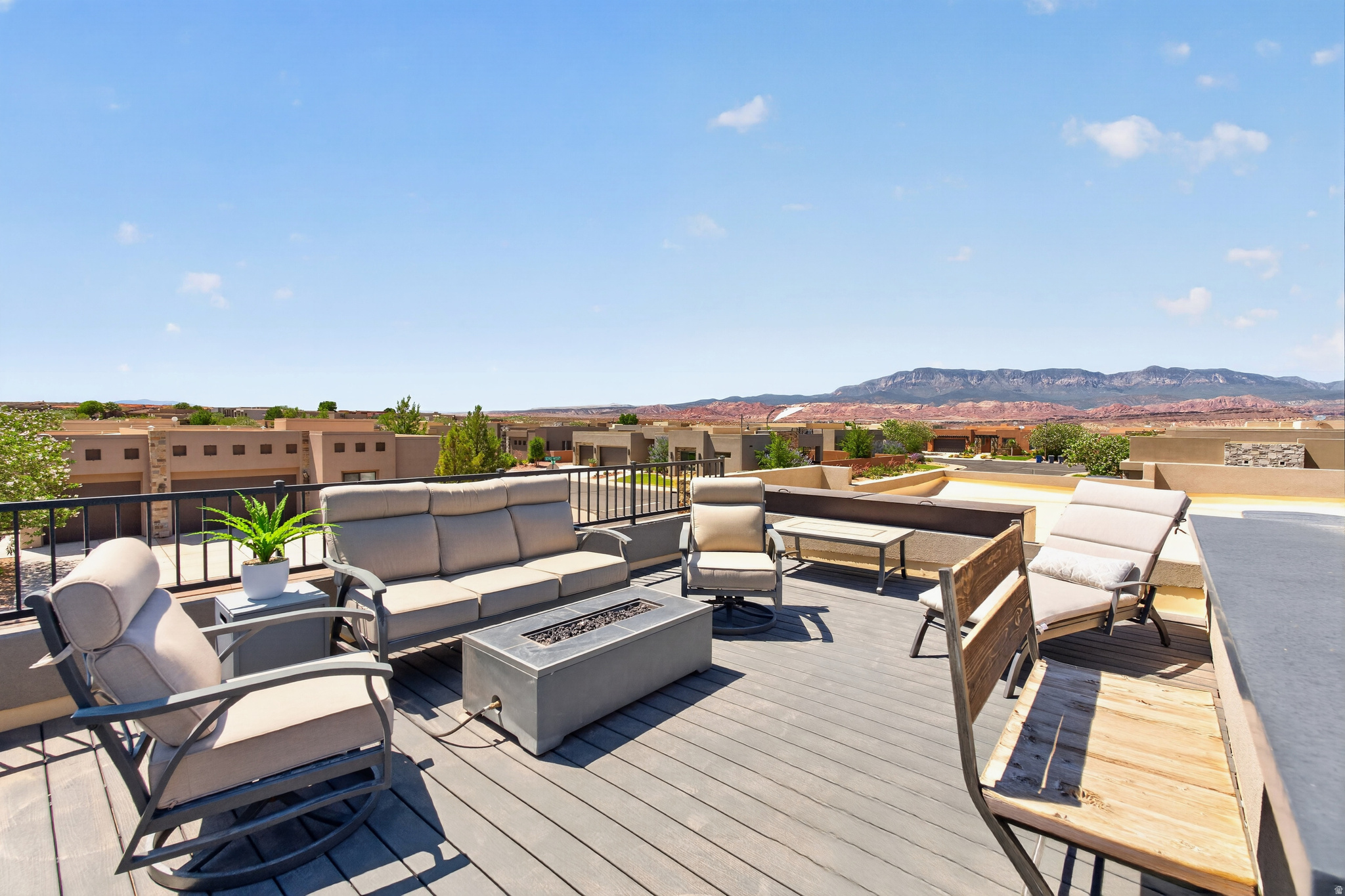 DUNES AT SAND HOLLOW RESORT - Residential