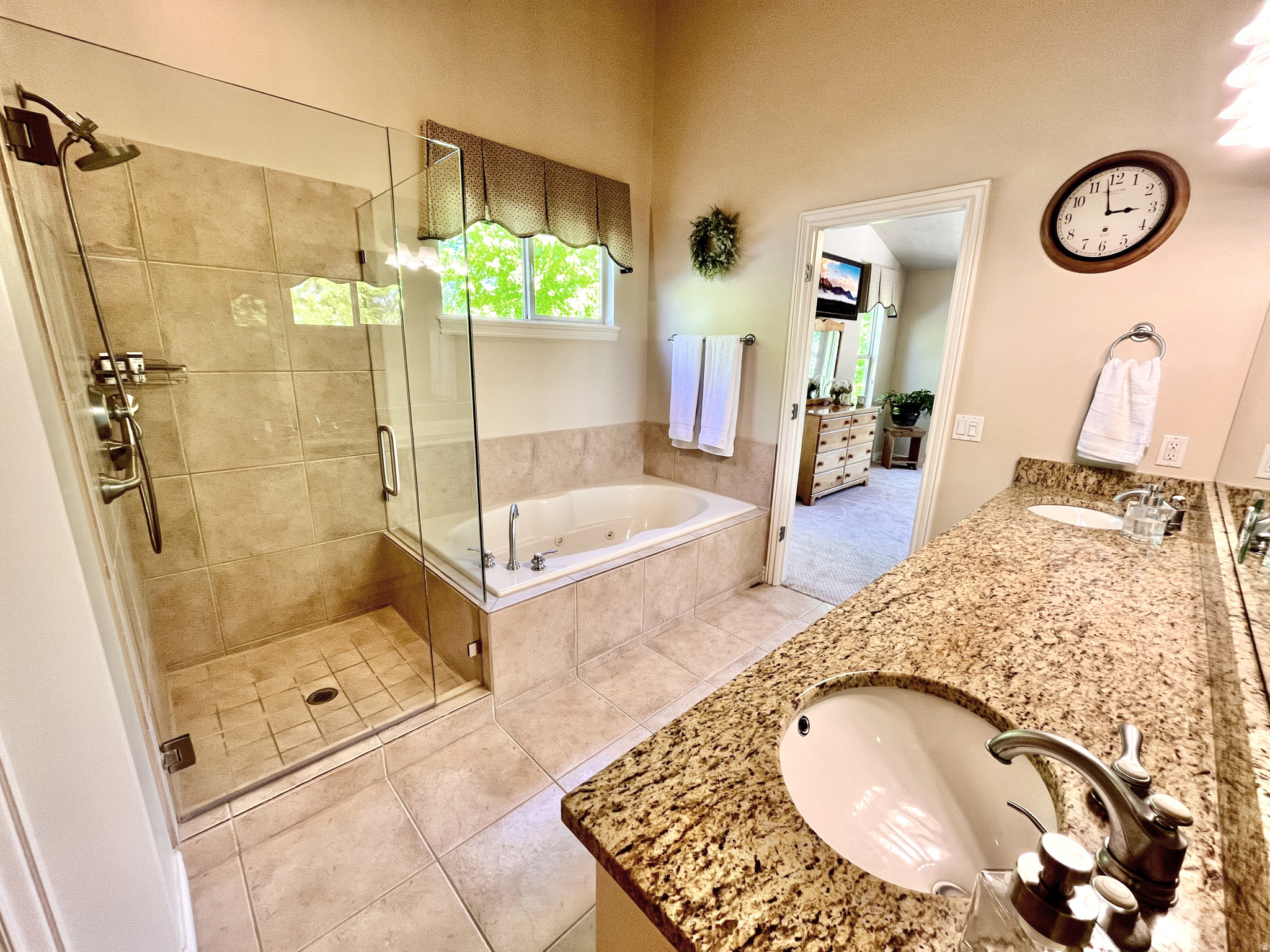 QUAIL HOLLOW - Residential