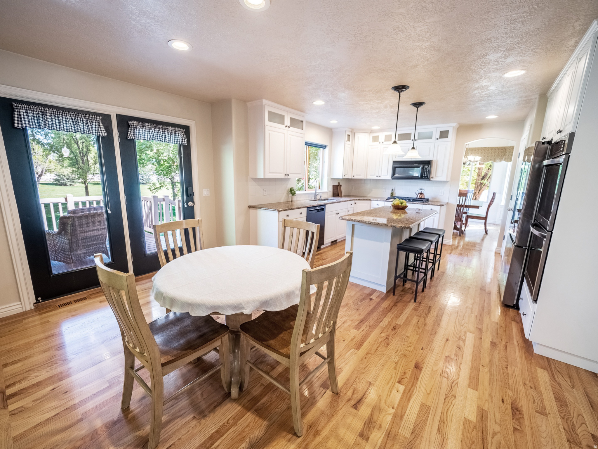 QUAIL HOLLOW - Residential