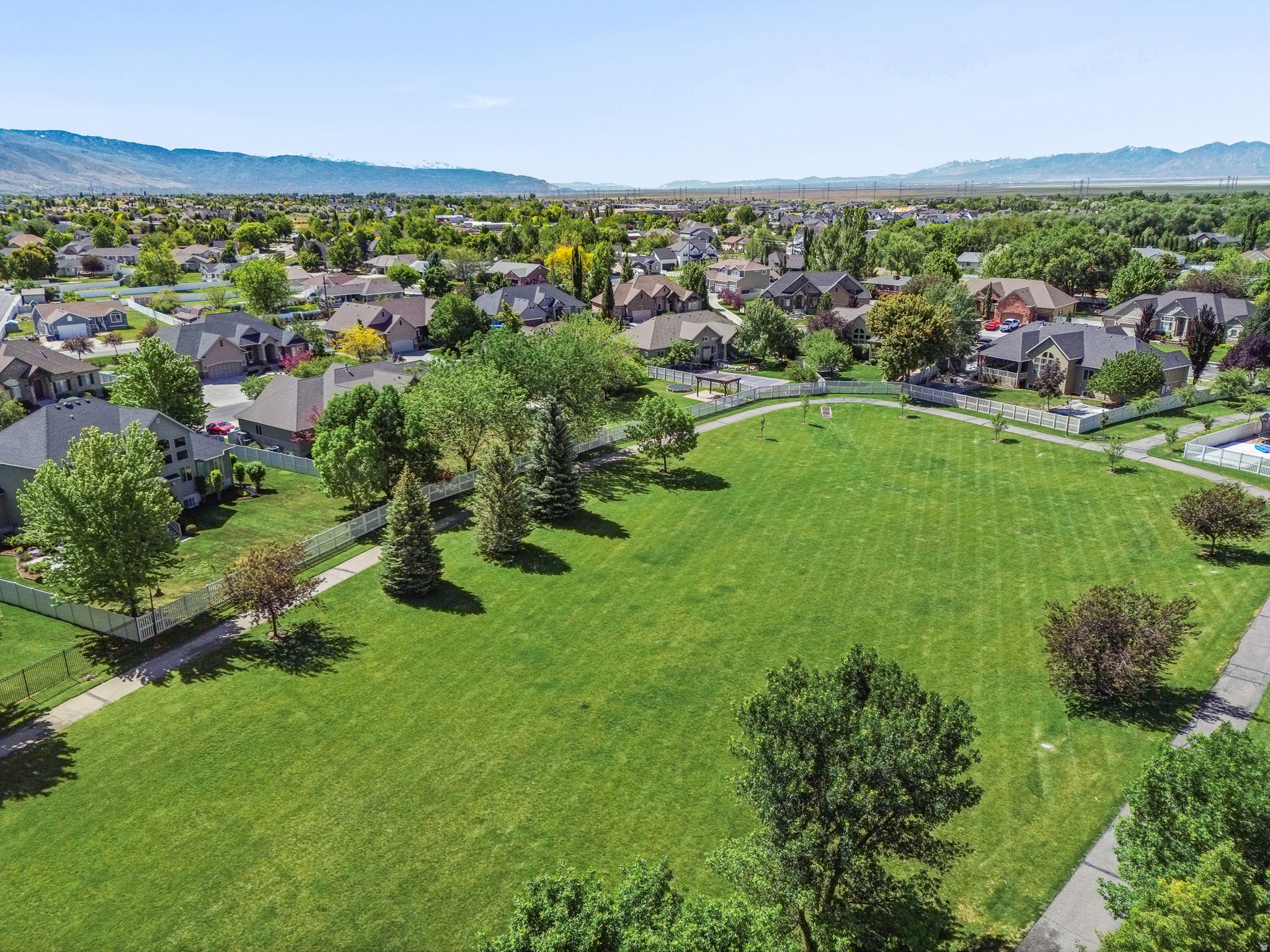 QUAIL HOLLOW - Residential