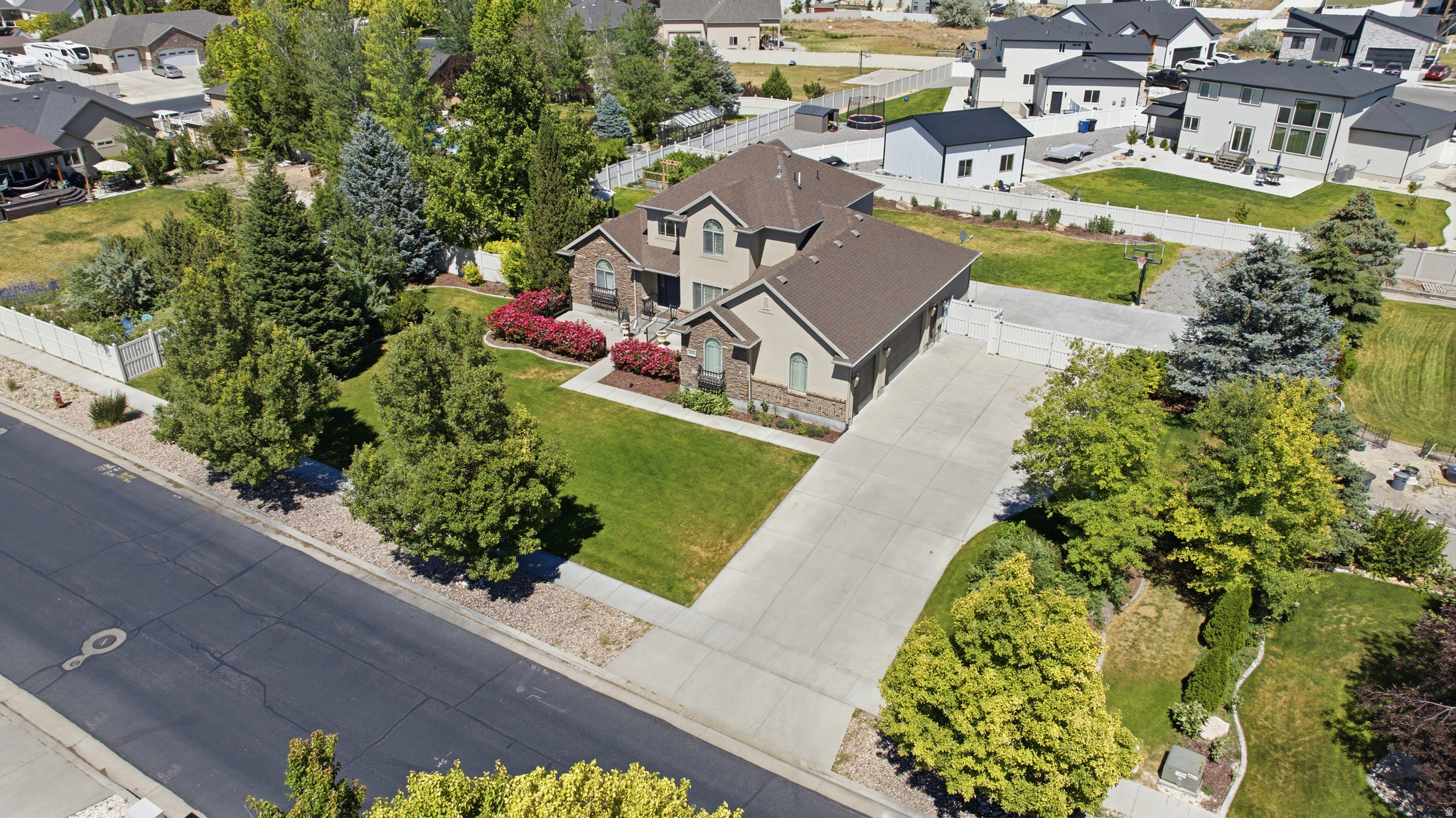 PONDEROSA ESTATES - Residential