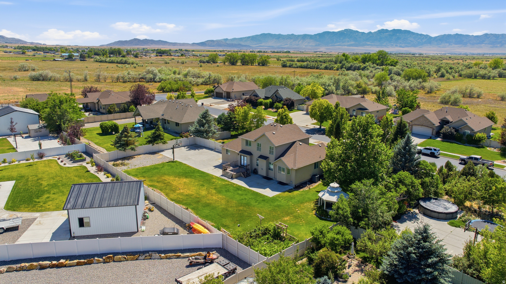 PONDEROSA ESTATES - Residential