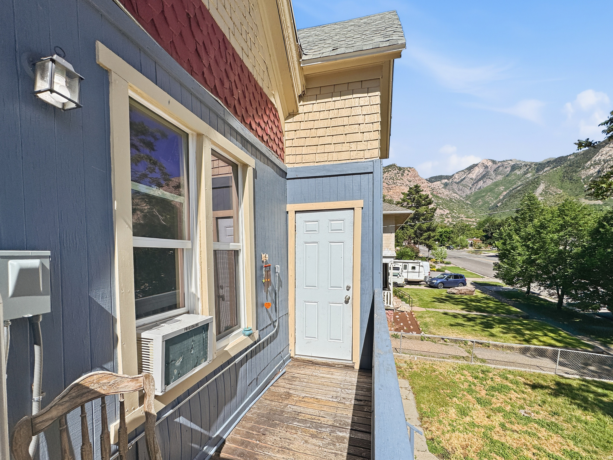 NOB HILL - Residential
