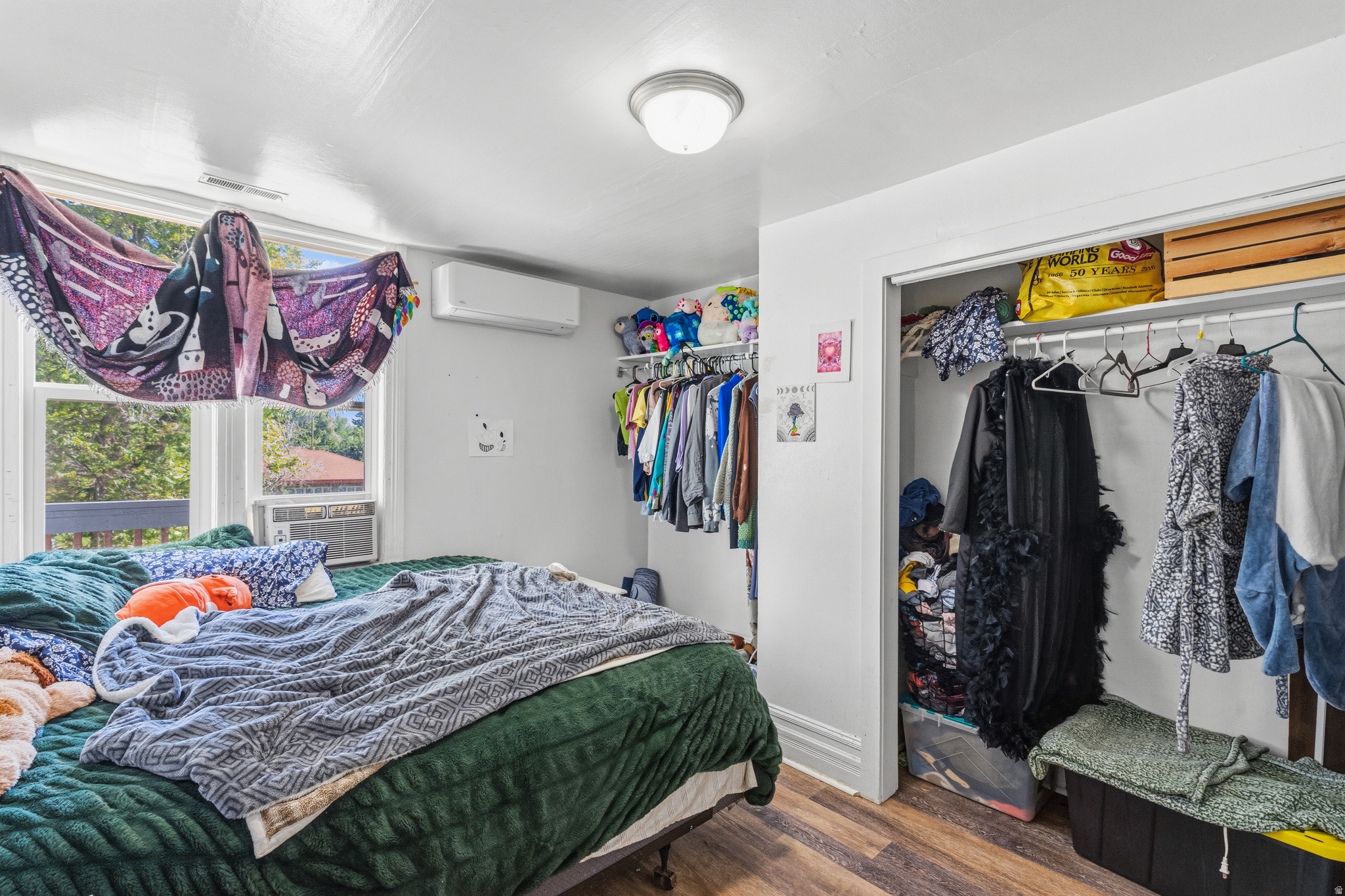 NOB HILL - Residential