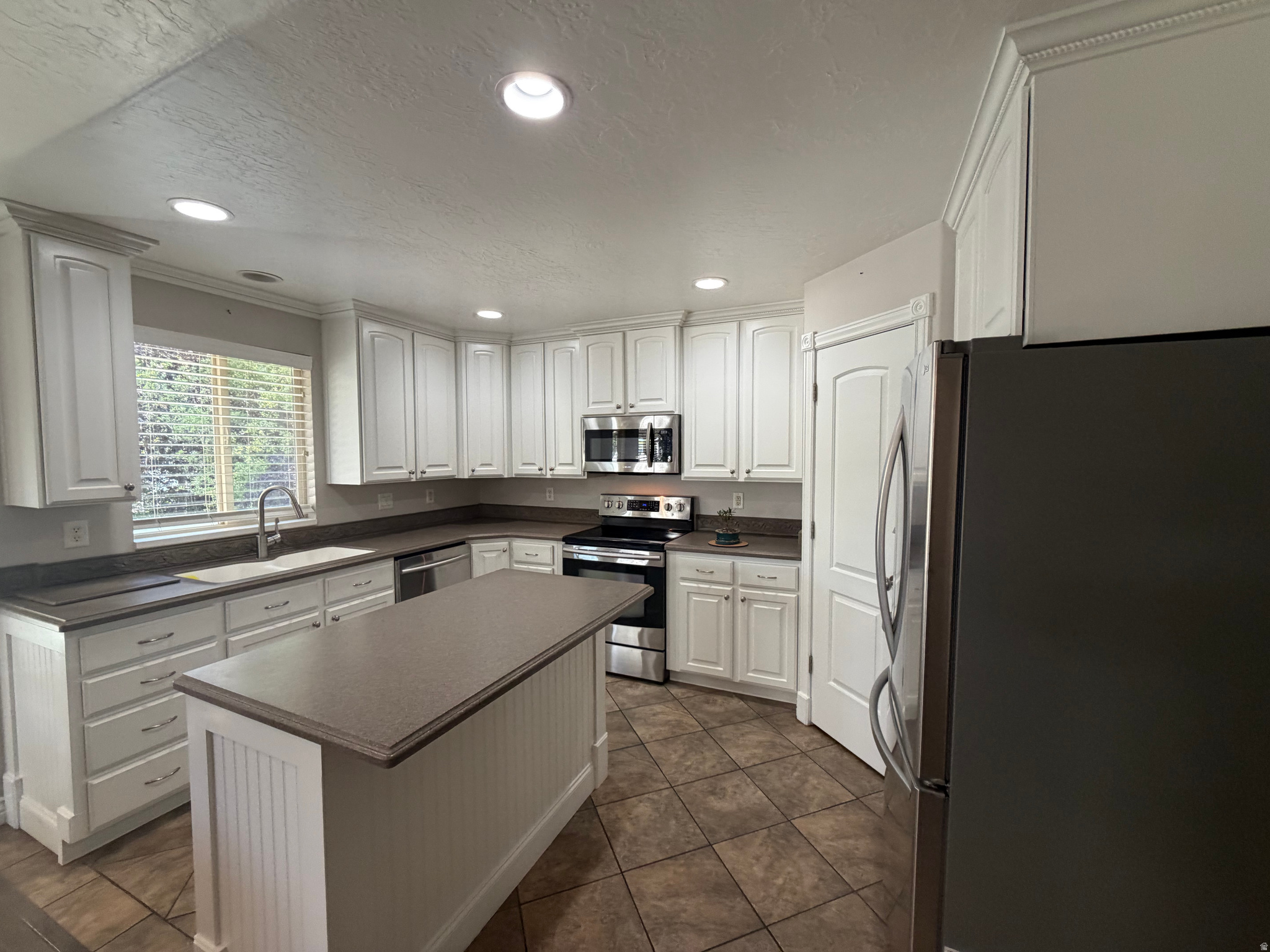 PARKWOOD ESTATES 4 - Residential