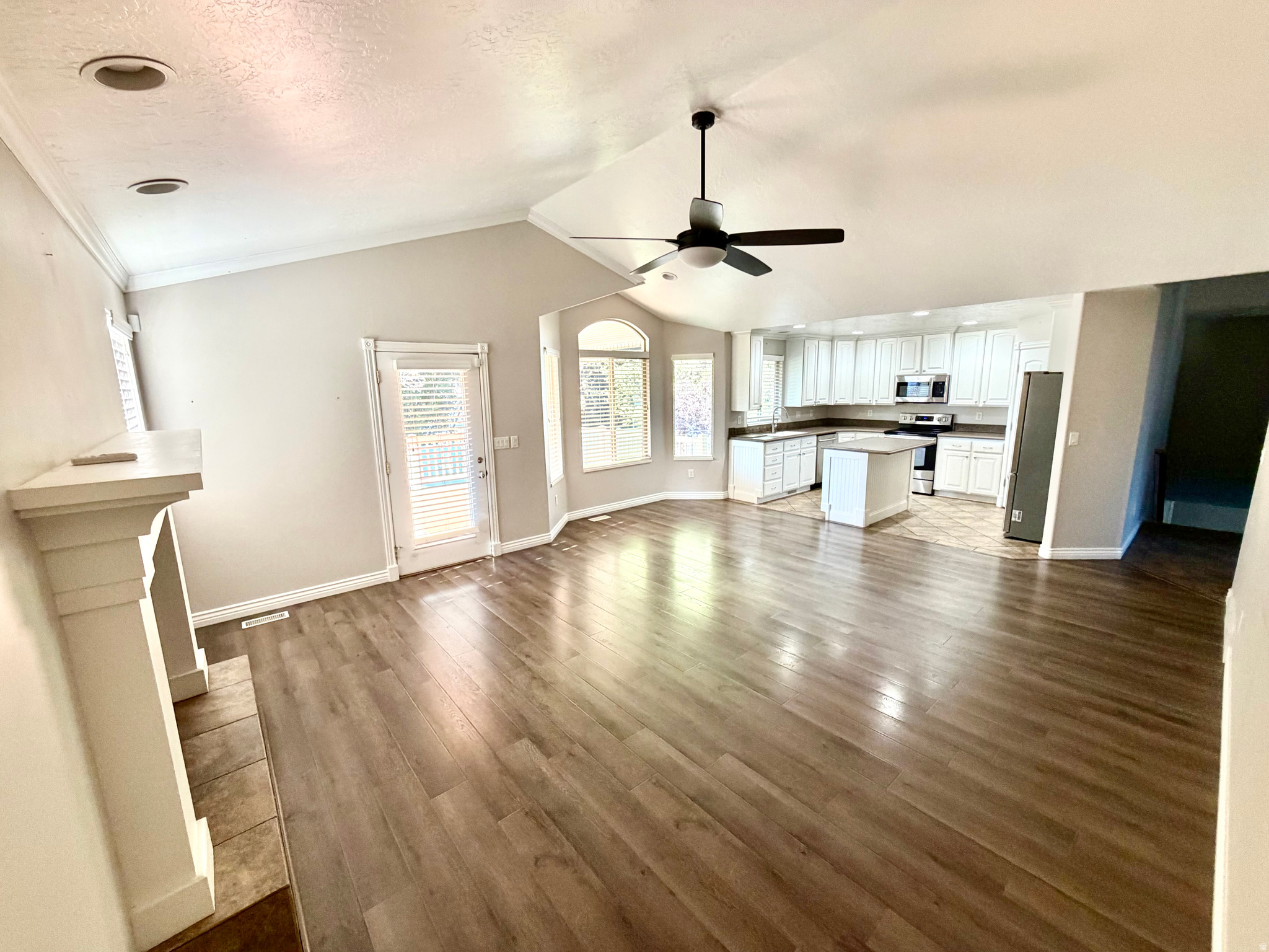 PARKWOOD ESTATES 4 - Residential