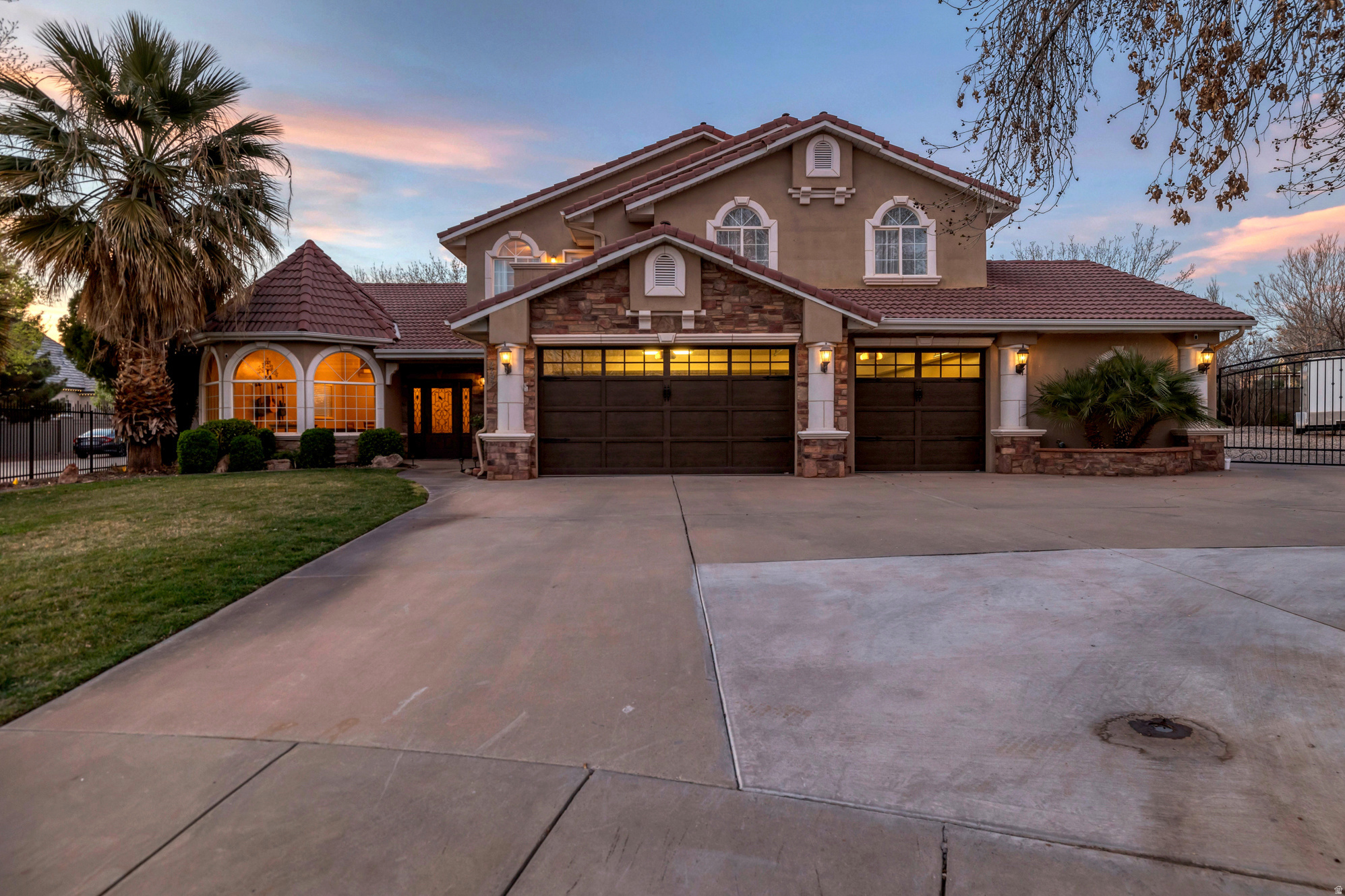 Luxury living with flexibility in Santa Clara's sought-after Vintage community. This exceptional property features a beautifully appointed main residence plus a fully detached guest home-ideal for multi-generational living, long-term guests, or a private second residence.  The main home offers 5 bedrooms, 3.5 baths, high-end finishes, and multiple indoor/outdoor living spaces designed for entertaining, including a pool and expansive patios. The upper-level primary suite provides privacy and separation from the main living areas.  The detached guest home (2,160 sq ft) offers full independent living with a strong rental history, while also providing unmatched flexibility for owners seeking additional space for family or guests.  Located on a quiet cul-de-sac in one of Santa Clara's most desirable neighborhoods, this property delivers a rare combination of space, versatility, and value.