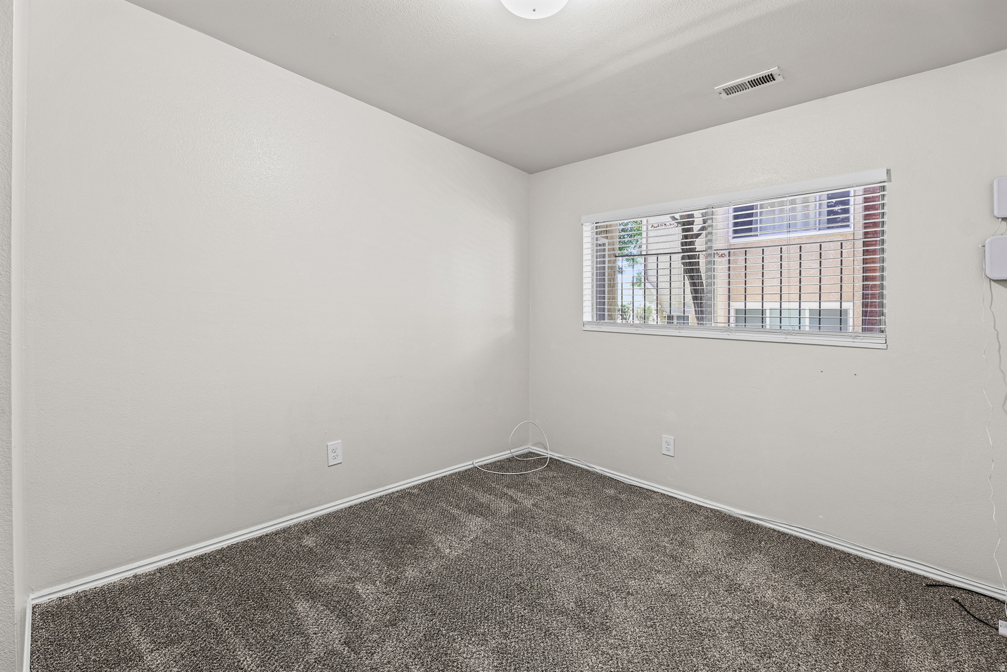 COUNTRY WOOD ESTATES CONDO - Residential