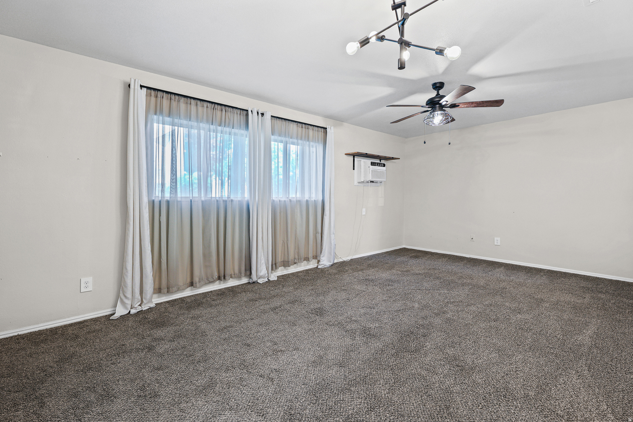 COUNTRY WOOD ESTATES CONDO - Residential