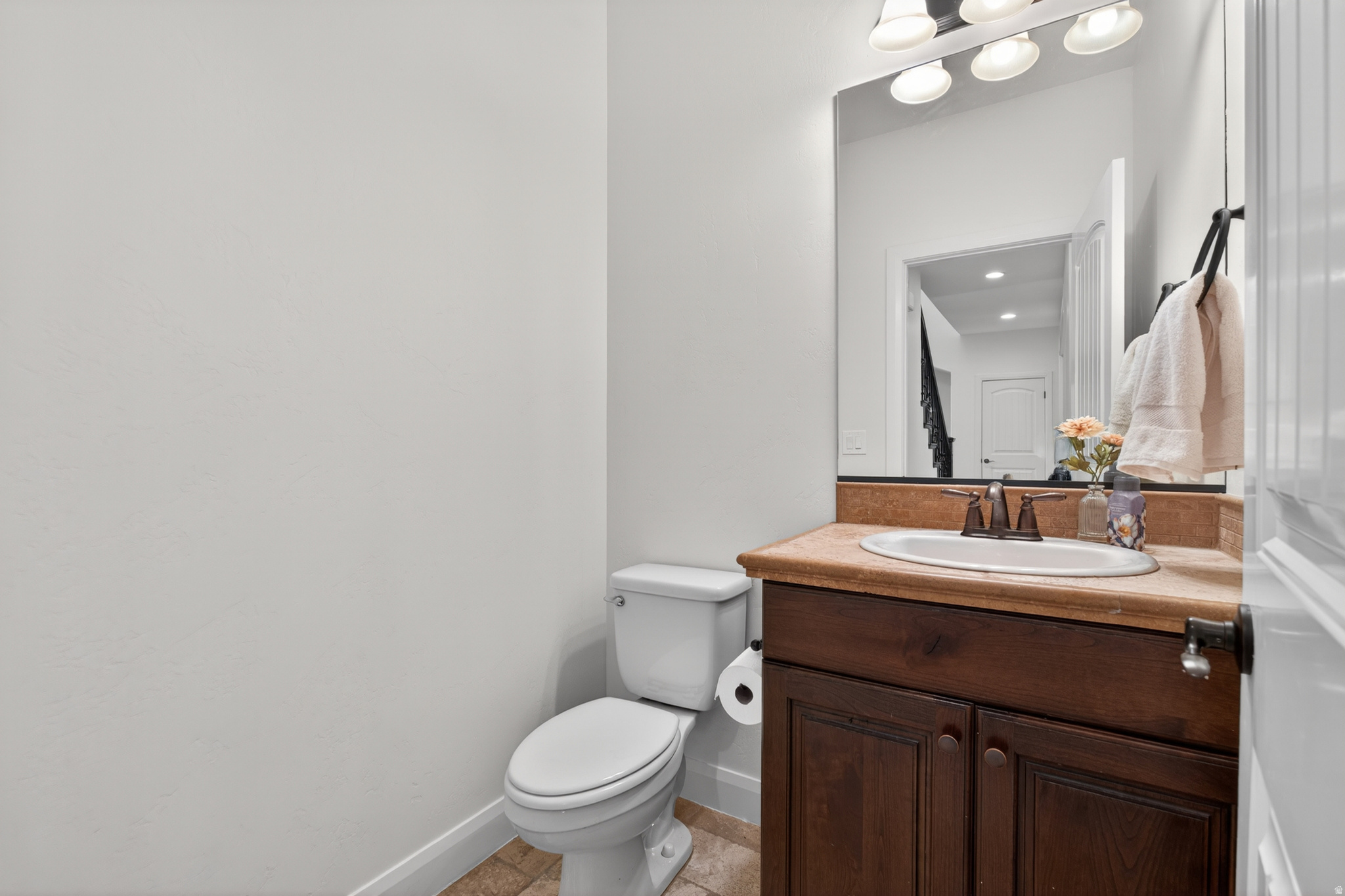 BRIDLE GATE ESTATES - Residential