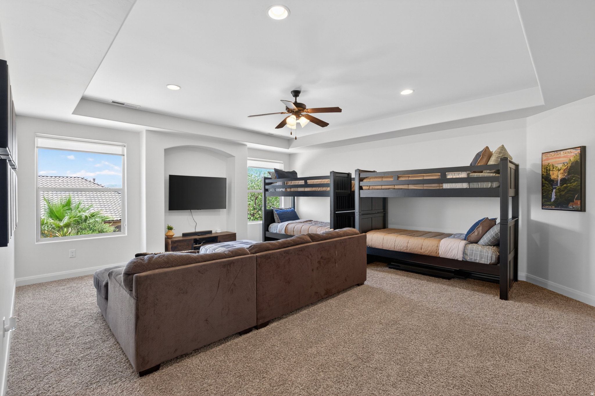 BRIDLE GATE ESTATES - Residential