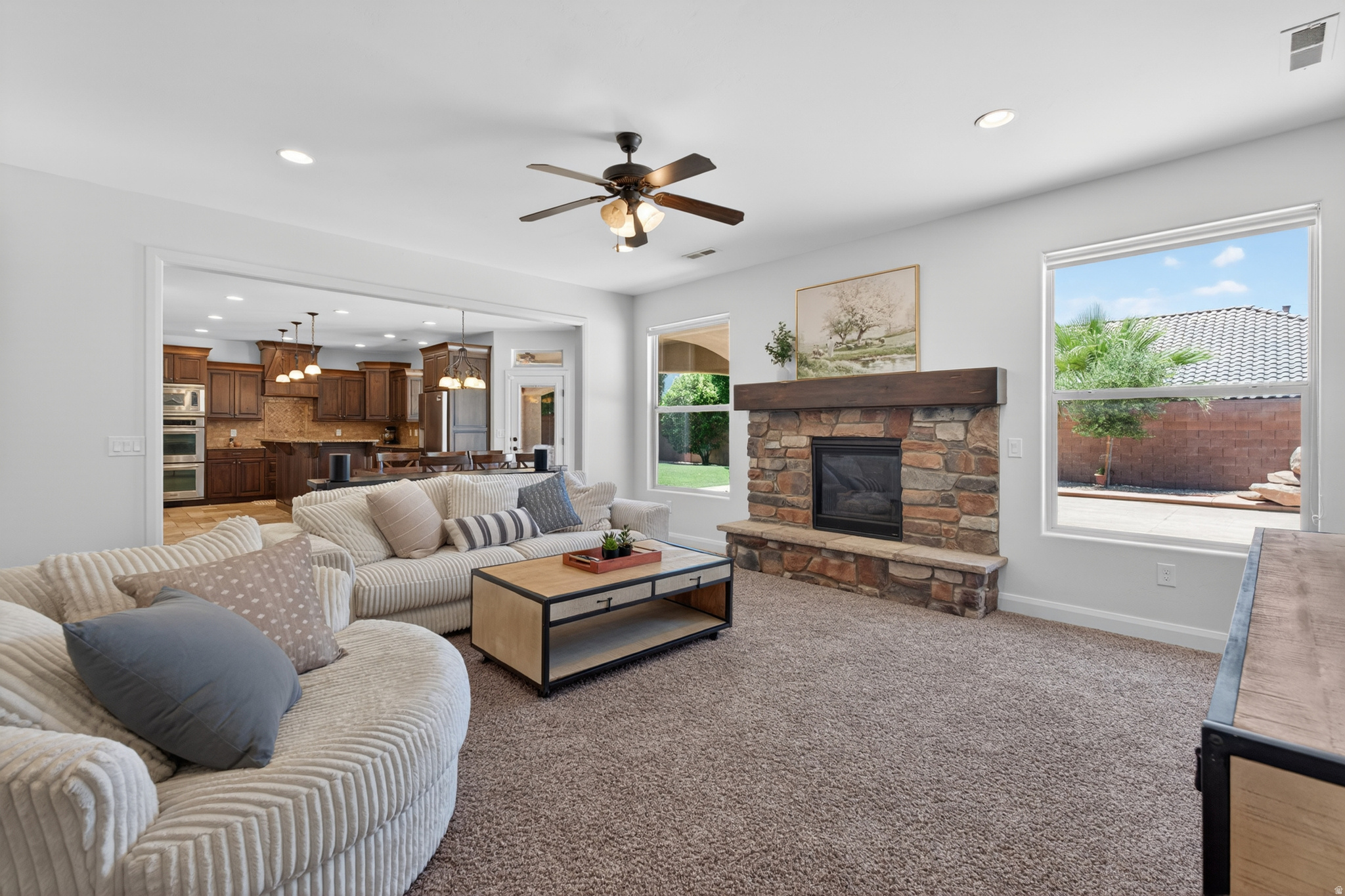 BRIDLE GATE ESTATES - Residential