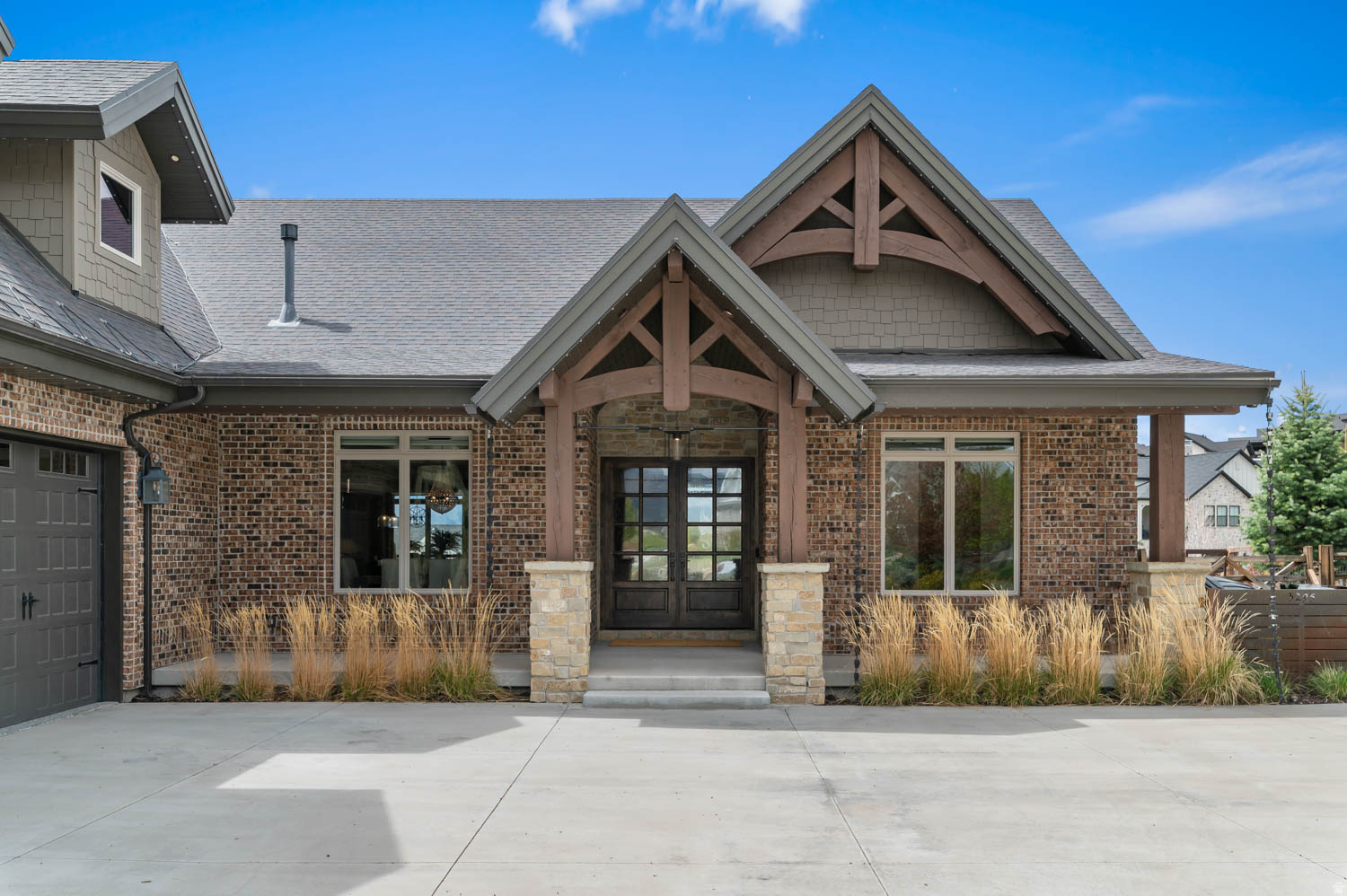 CROSSINGS LAKE CREEK - Residential
