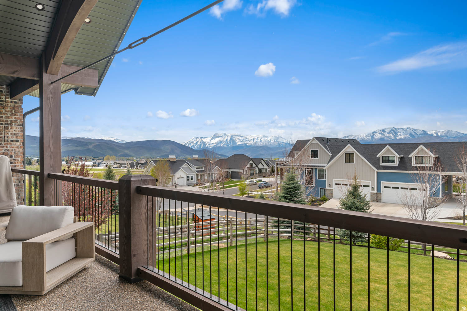 CROSSINGS LAKE CREEK - Residential