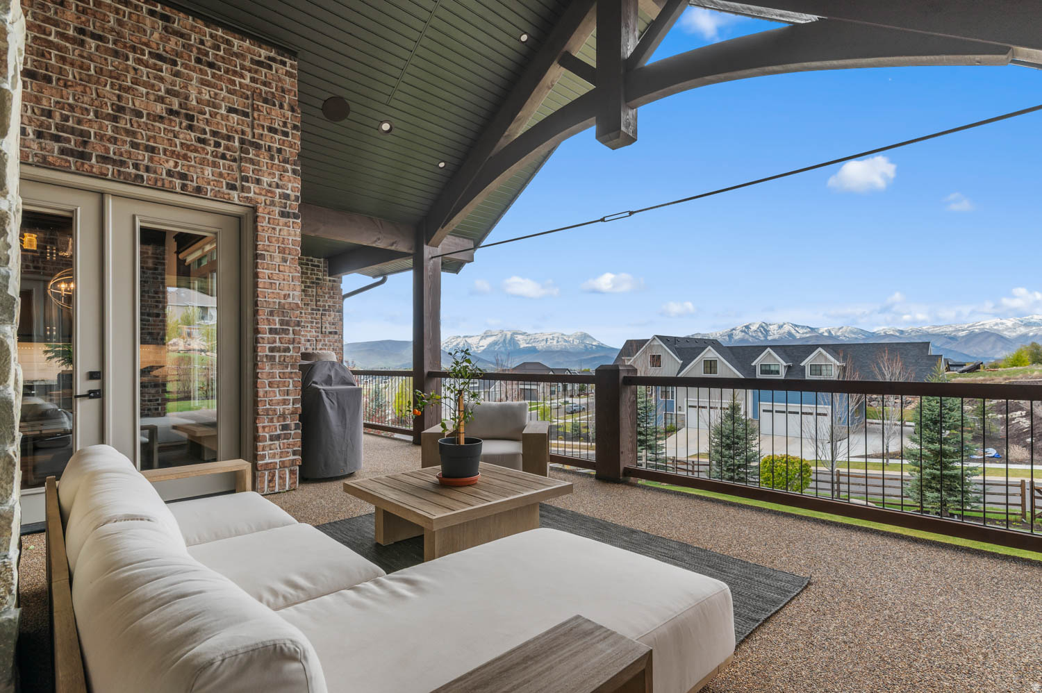 CROSSINGS LAKE CREEK - Residential