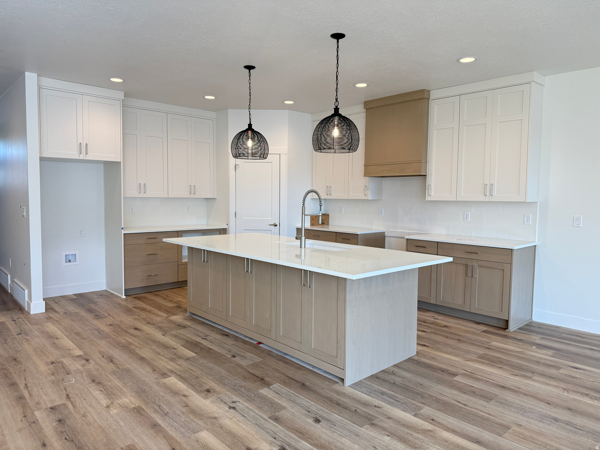 RIVERWOOD - Residential