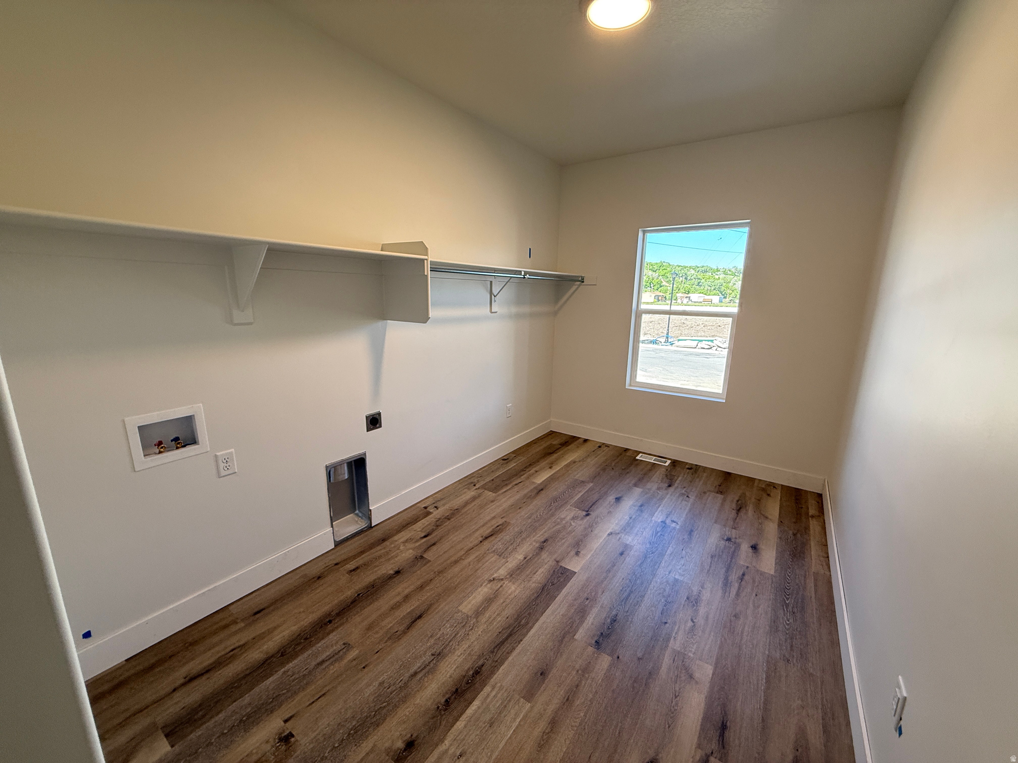RIVERWOOD - Residential