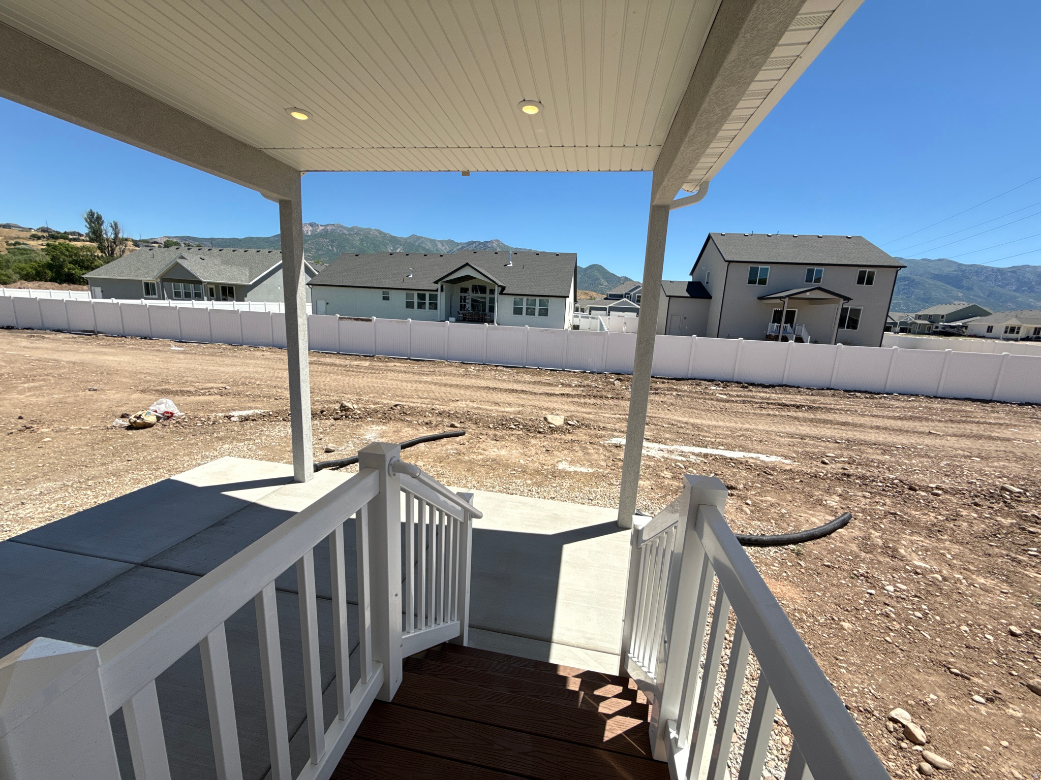 RIVERWOOD - Residential
