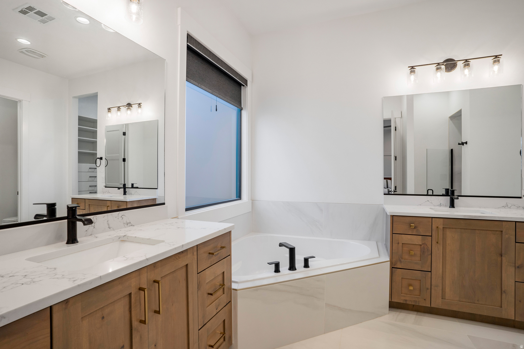 WASHINGTON VISTA PH 3A - Residential